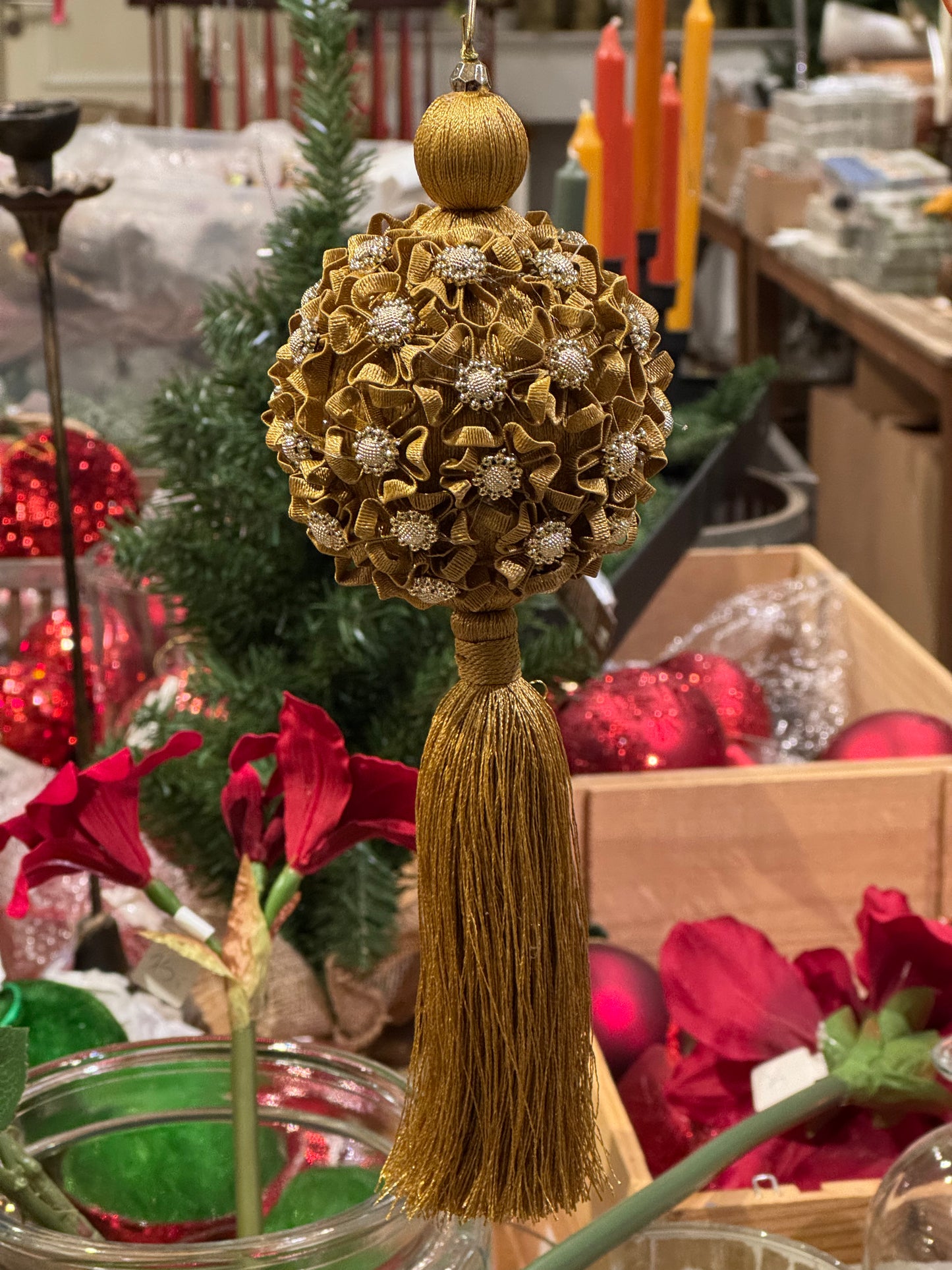 Julekule med dusk 8 cm mocca EDG Enzo de Gasperi