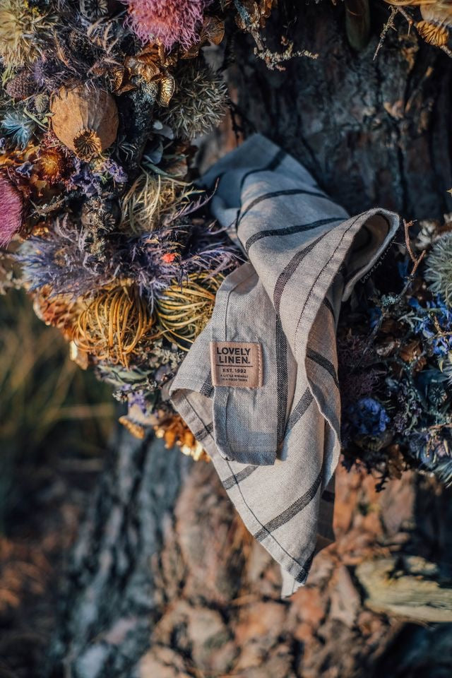 Linserviett Misty striper lin sort Lovely linen