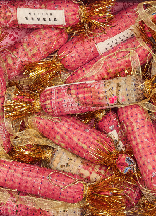 Toffee no 10 Vintage Kantha Red Pinecone Sissel Edelbo