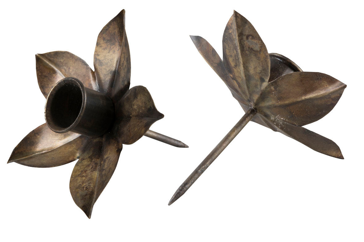 Lysholder med spiss antikk