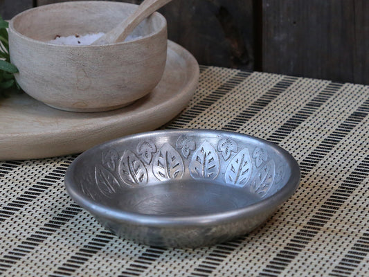 Brikke fat metall 10,5 cm Chic Antique