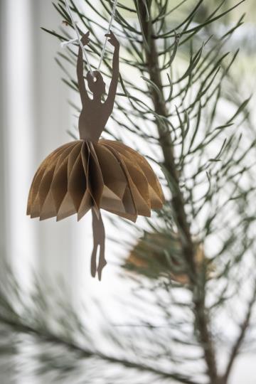 Ballerina papir brun Ib Laursen