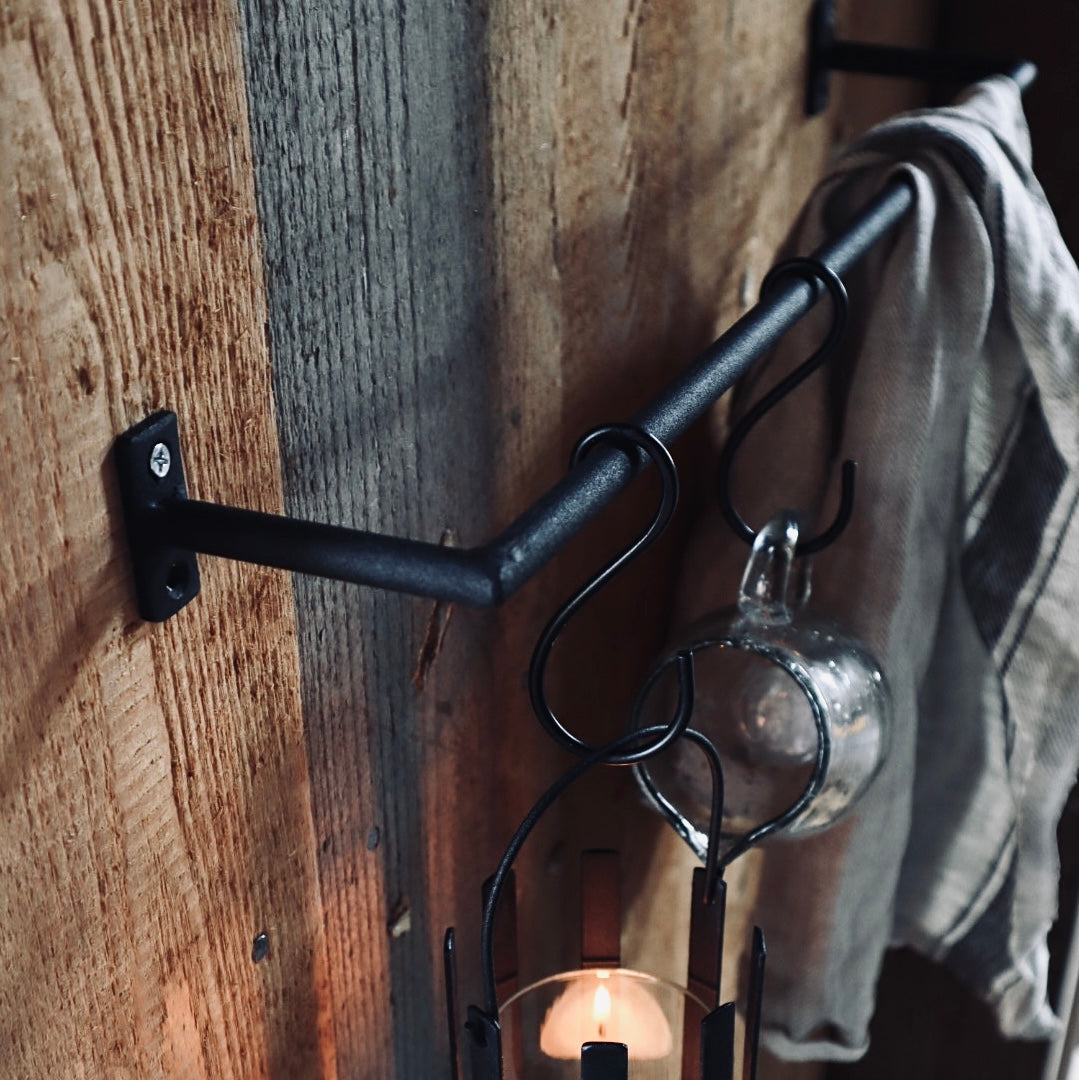 Stang metall sort  Signe I am interiør