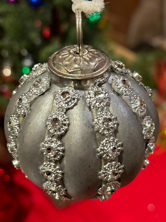 Julekule sølv med strass 6 cm