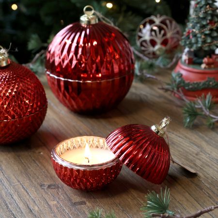 Lys julekule m. riller  Chic Antique