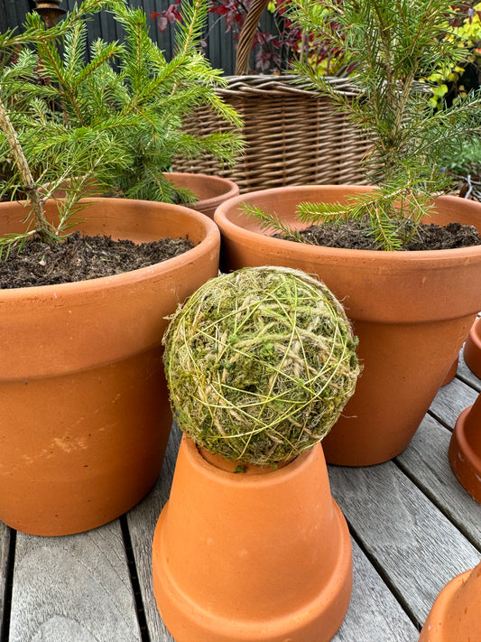 Moseball m snor gulltråd 7cm Mr Plant