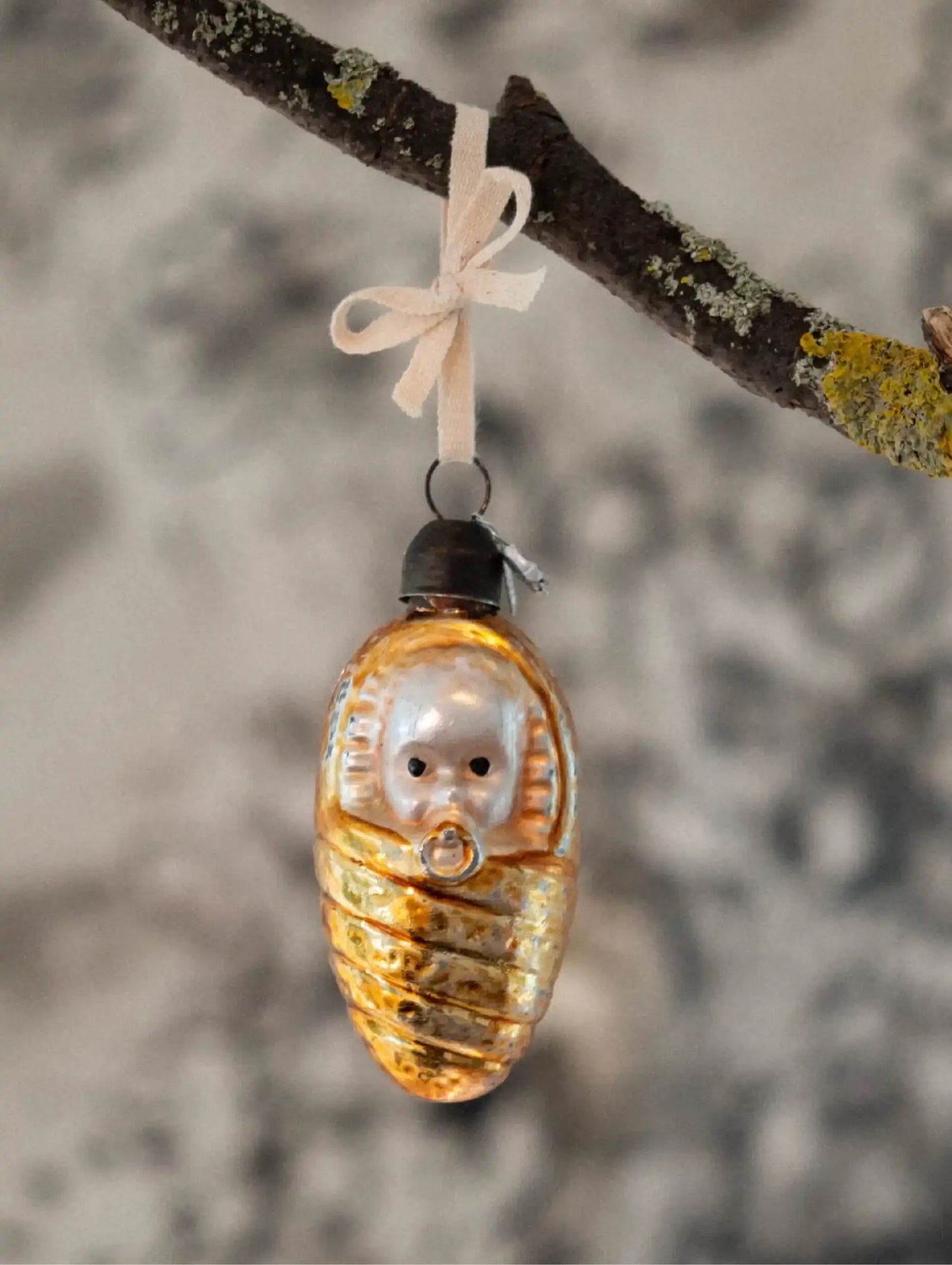 Julepynt baby gull glass Deus Living