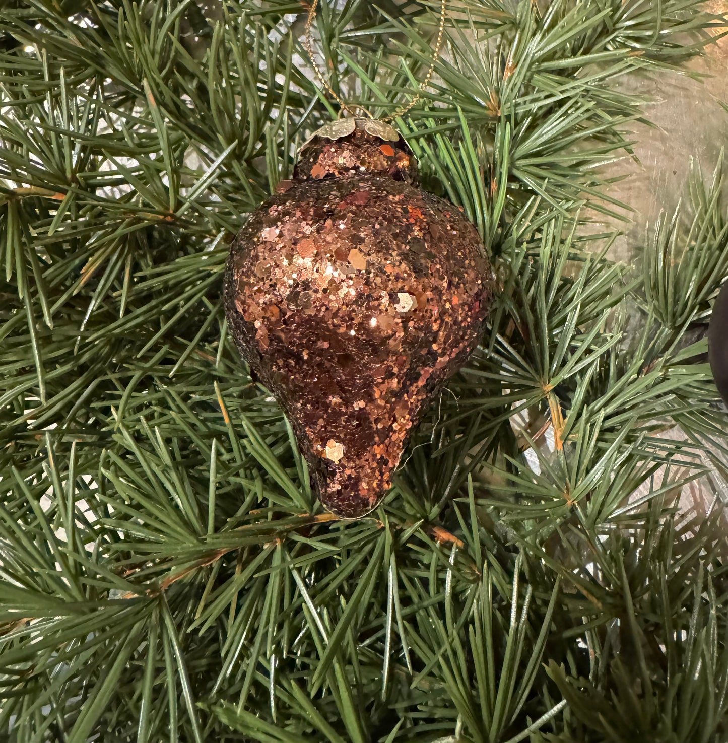 Julekule brun glitter dråpe avlang Mr Plant